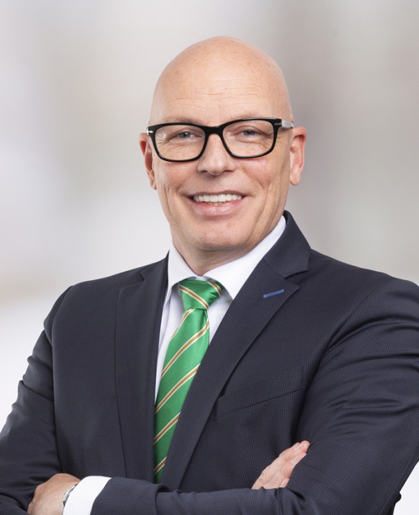Porträtfoto von Jürgen Böhm, stellvertretender Bezirksdirektor Stuttgart-West