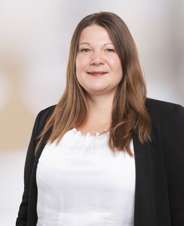 Portätfoto von Melanie Fuchs, Mitarbeiterin im Innendienst