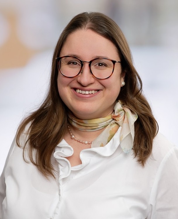 Portätfoto von Bianca Herrmann, Mitarbeiterin im Innendienst