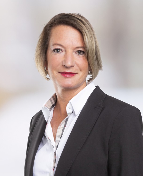 Portätfoto von Daniela Marhoffer, Mitarbeiterin im Innendienst