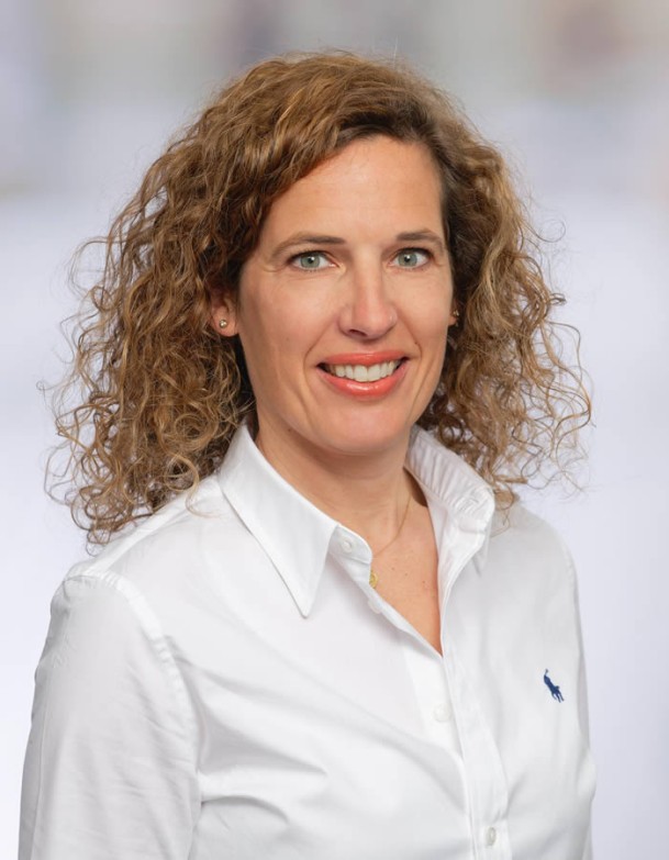 Portätfoto von Sabine Mattele, Mitarbeiterin im Innendienst
