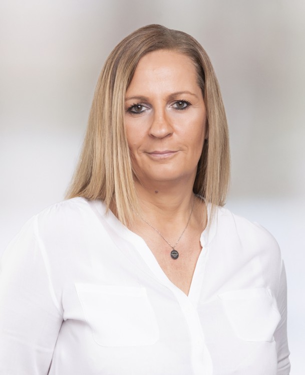 Portätfoto von Sabine Quotschalla, Mitarbeiterin im Innendienst