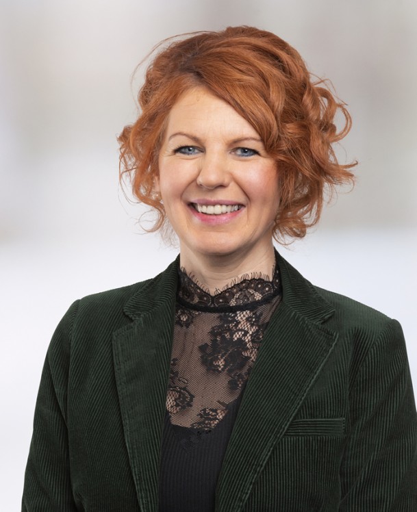 Porträtfoto von Tanja Sasse, Mitarbeiterin im Innendienst